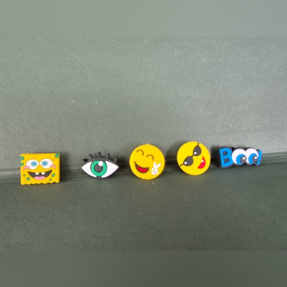 Croc Charms Various Sponge Bon Smike Emoji  Eye EtxSet Of 5 - Picture 1 of 1